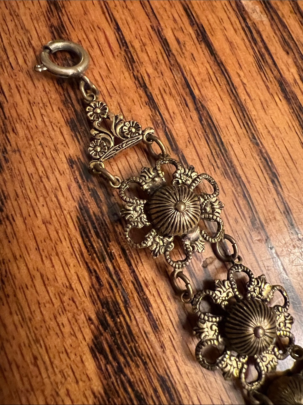 Vintage Cameo Medallion Bracelet - Bronze Tone with Hand-Painted Scene Jewelry - Picture 5 of 9